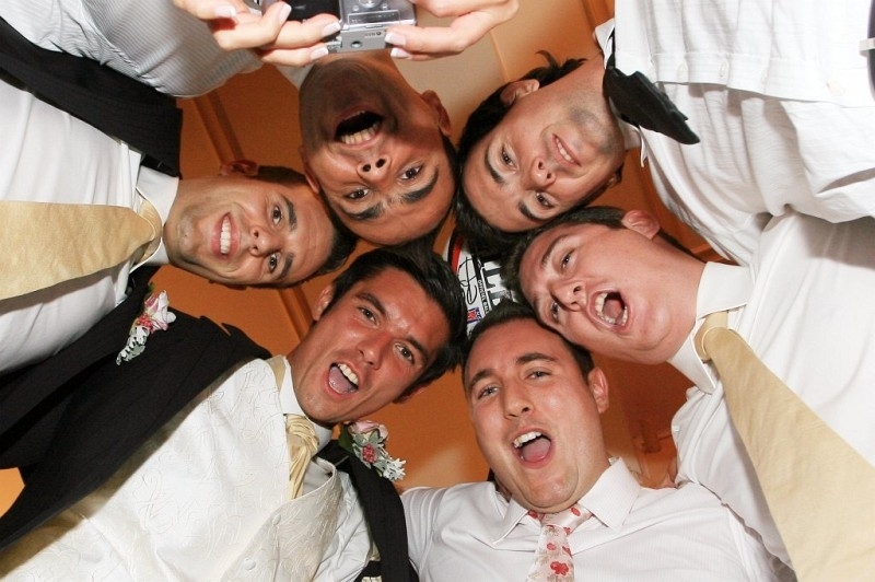 photos-mariage-vin-d-honneur_09.jpg - Photo de groupe mélée